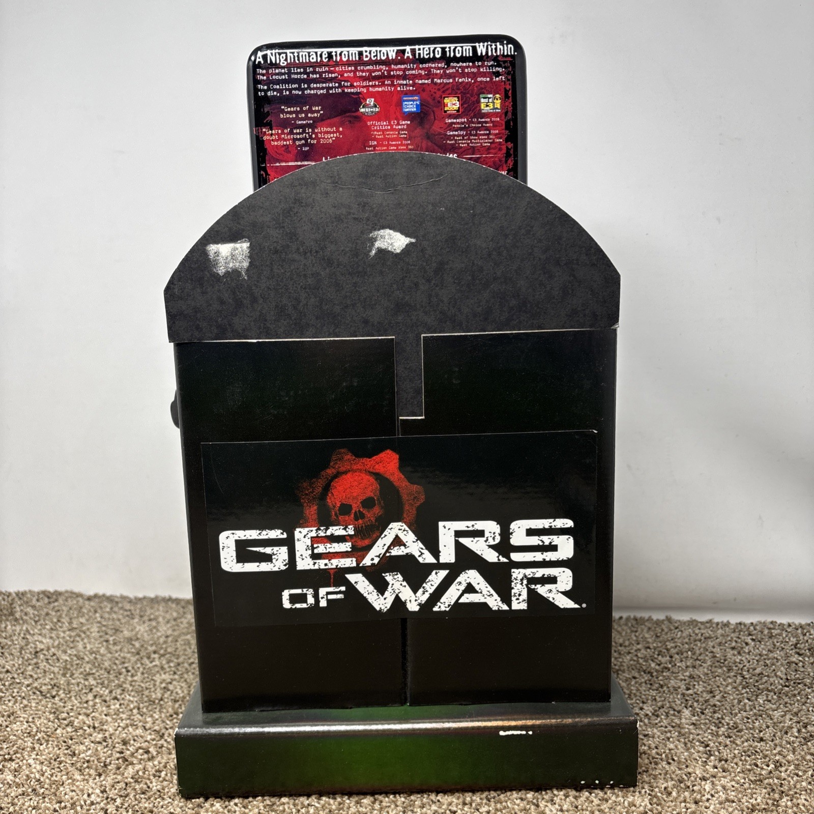 Gears of War Limited Collectors Edition Store Display Standee Promotional RARE