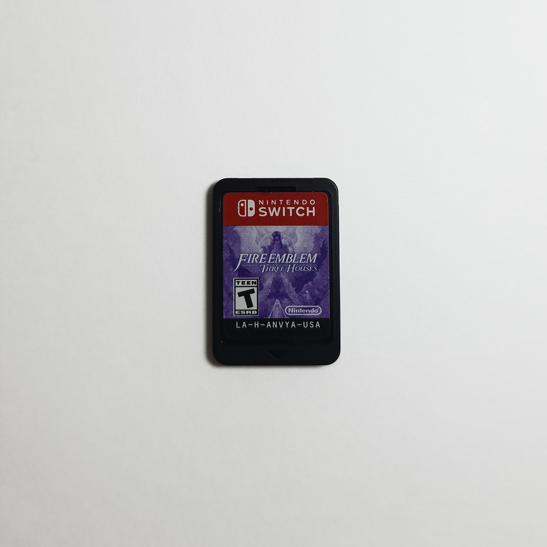 Fire Emblem: Three Houses (Nintendo Switch) w/ Case 2019 Tactical RPG
