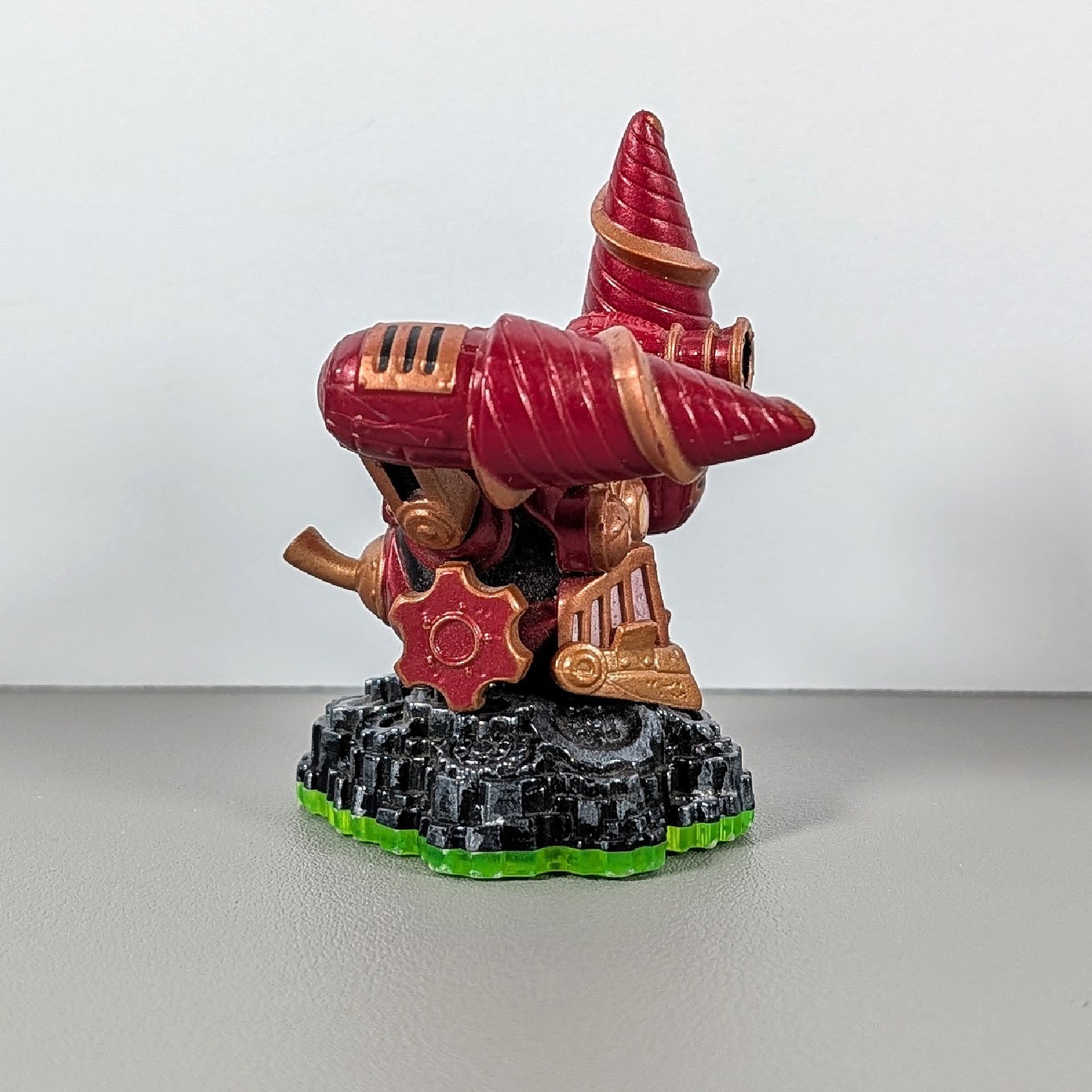 Skylanders Spyro’s Adventure Figure – Drill Sergeant (Green Base)