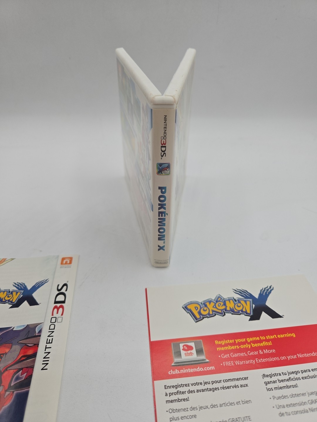 Pokemon x Version Complete In Box Nintendo 3DS 2013 Manual Inserts