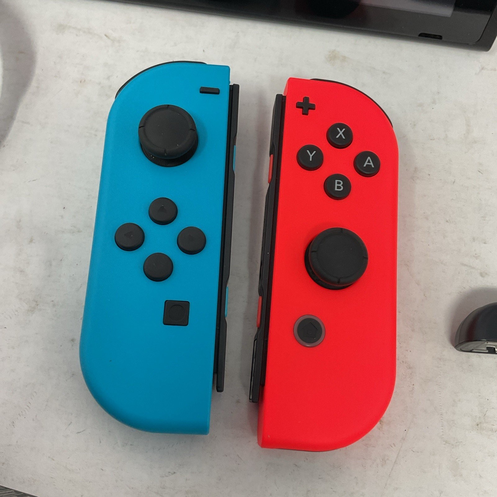 Nintendo Switch 1st Gen 32GB Console Neon Red And Neon Blue