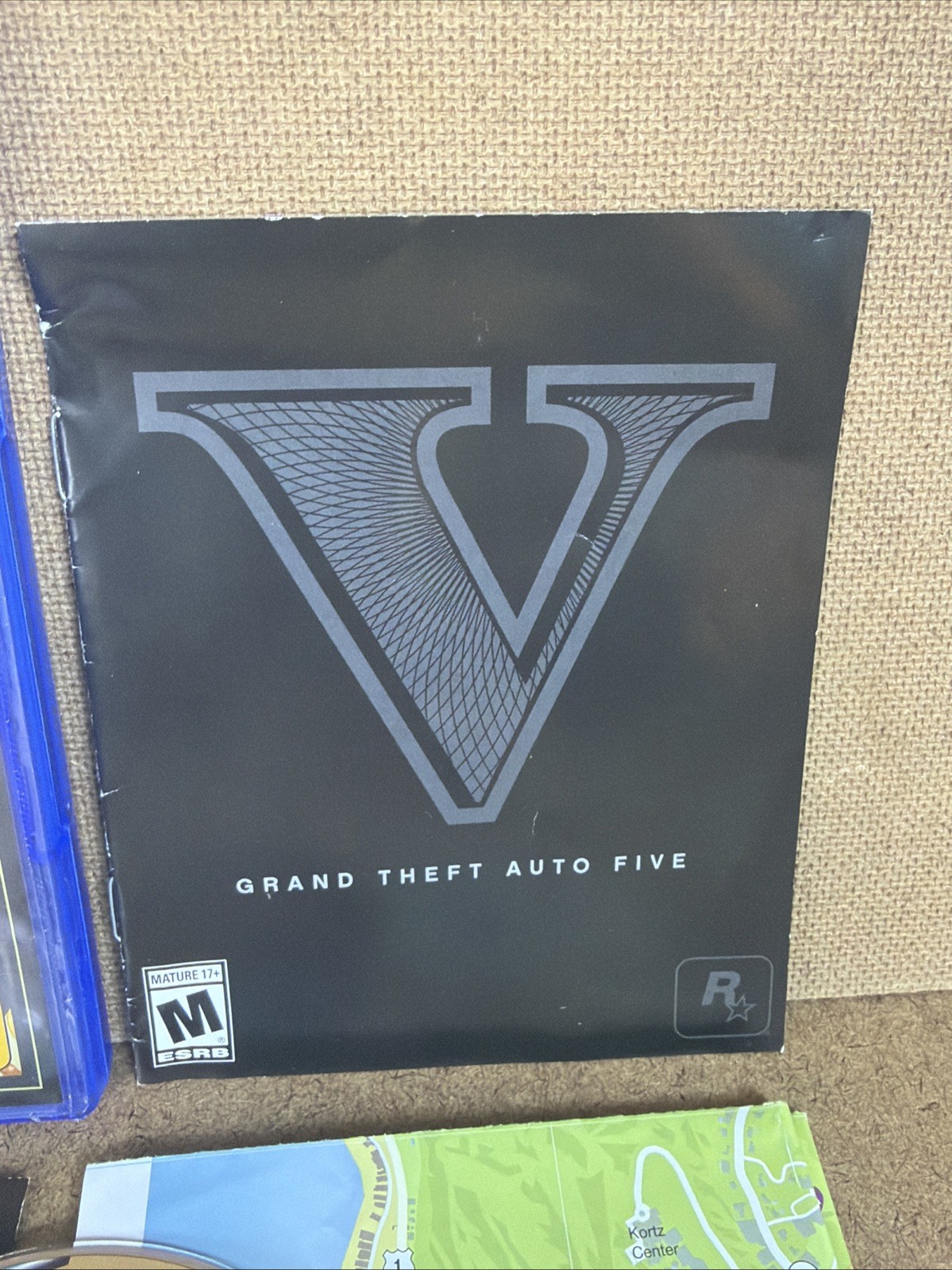Grand Theft Auto V 5 – Premium Edition – PS4 – Complete w/ Map USED Tested CIB!
