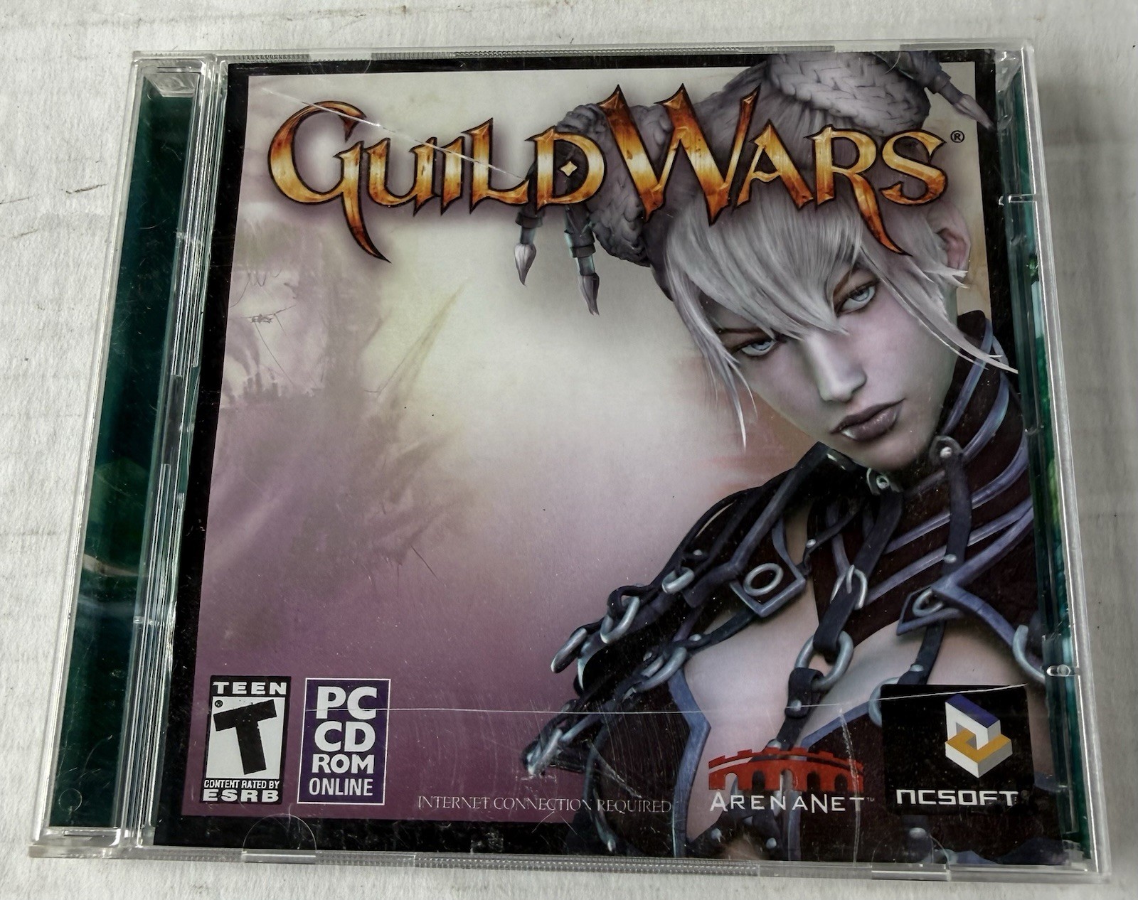 Guild Wars PC Video Game 2005 Jewel Case 2 Discs CD Key