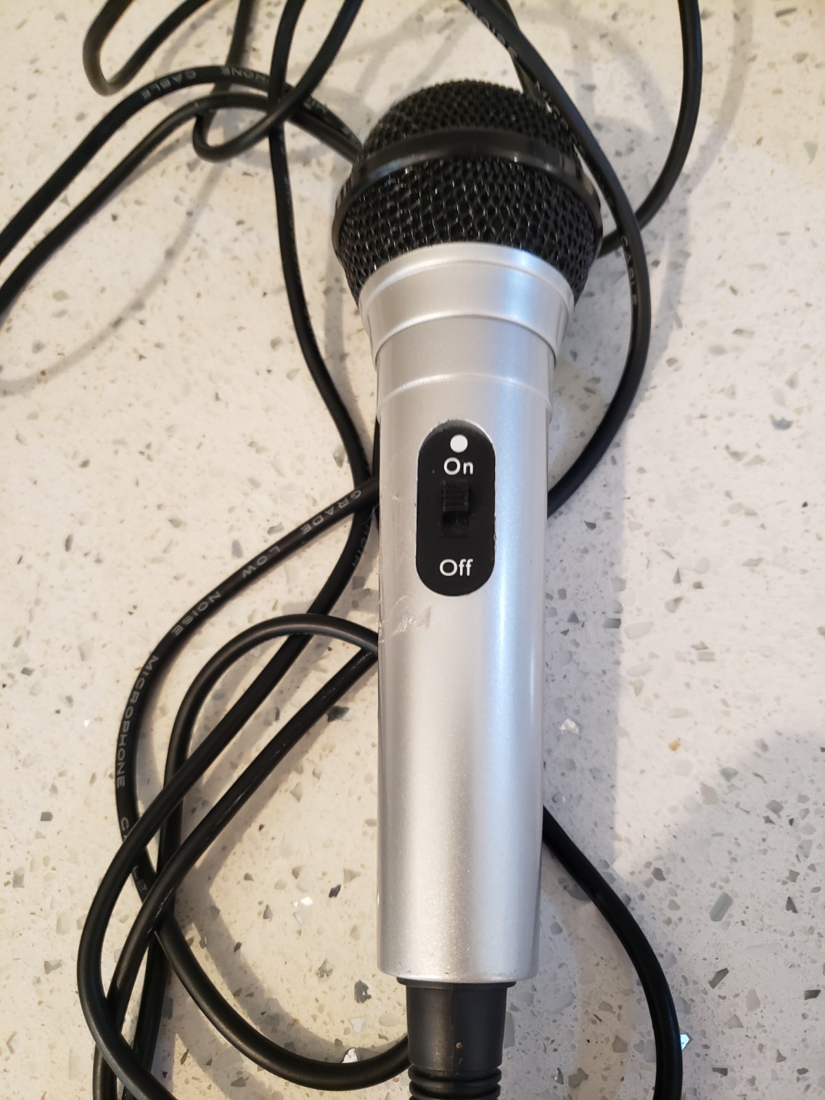 Silver &Black Wired Handheld Micrphone Mic Microphone 15′ Cord