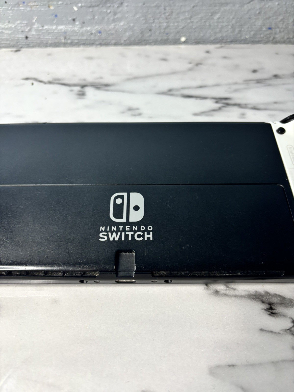 Nintendo Switch OLED HEG-001 Console + 64 GB MicroSD-Read Description