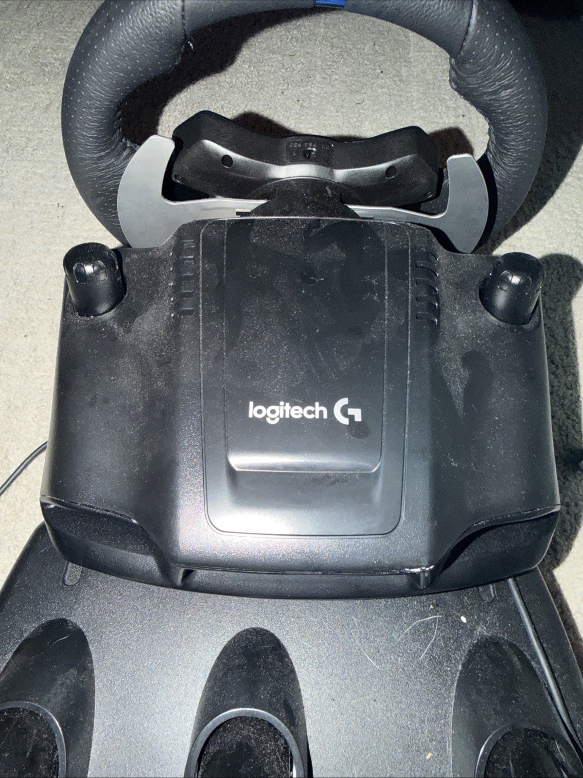 Logitech G923 TRUEFORCE Racing Steering Wheel Compatible with PS4, PS5, PC
