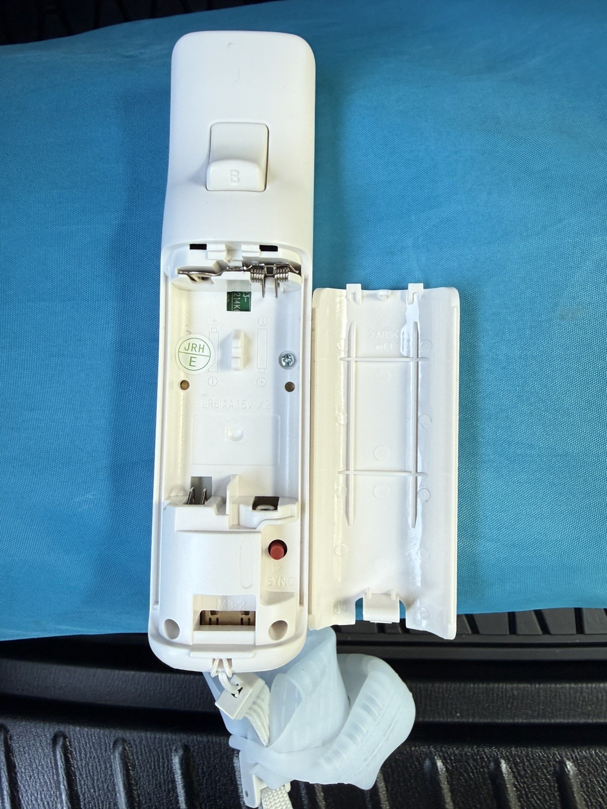 Nintendo Wii Remote Motion Plus OEM Controller White RVL-036 (UNTESTED)