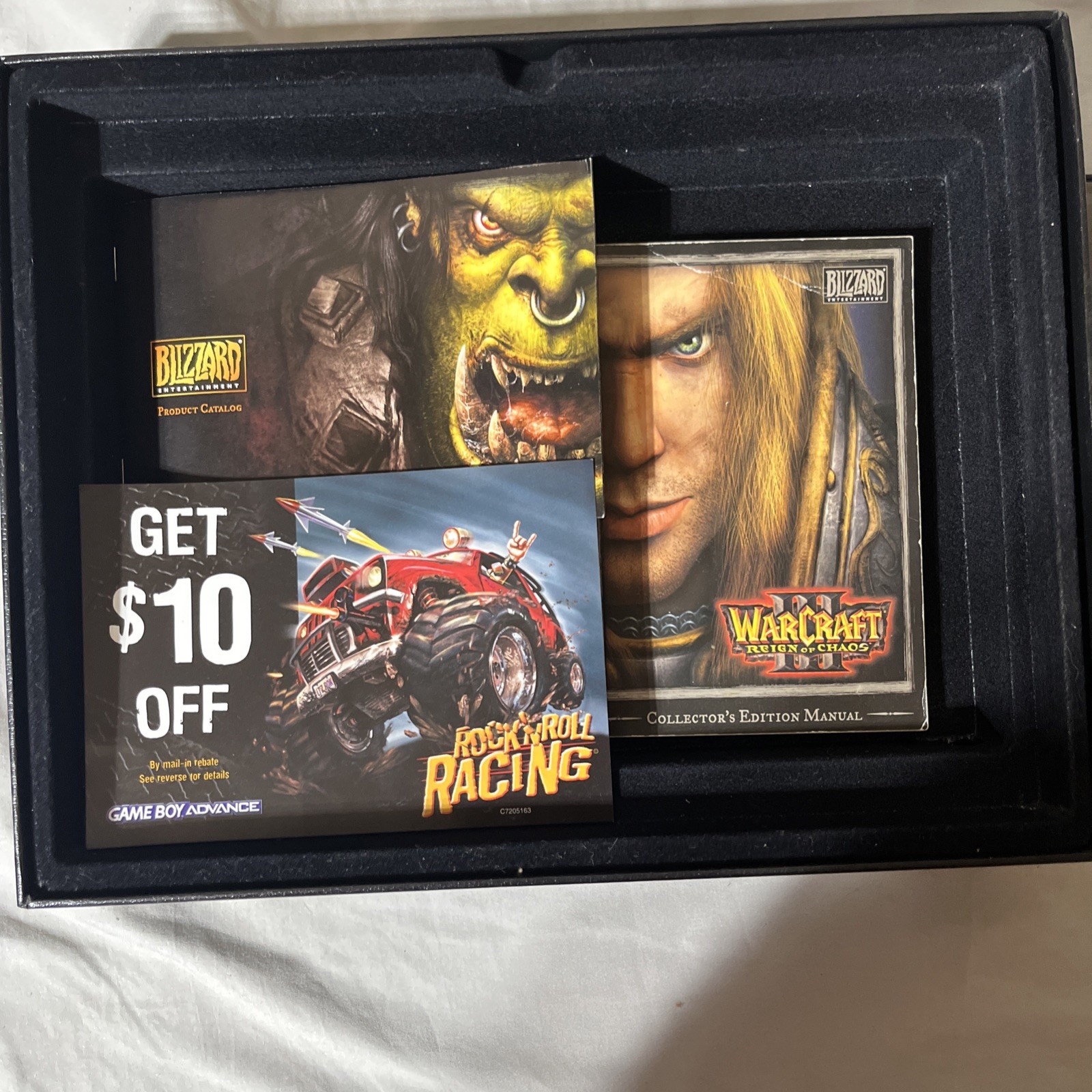 WARCRAFT III REIGN OF CHAOS – COLLECTOR’S EDITION VERY RARE PIECES