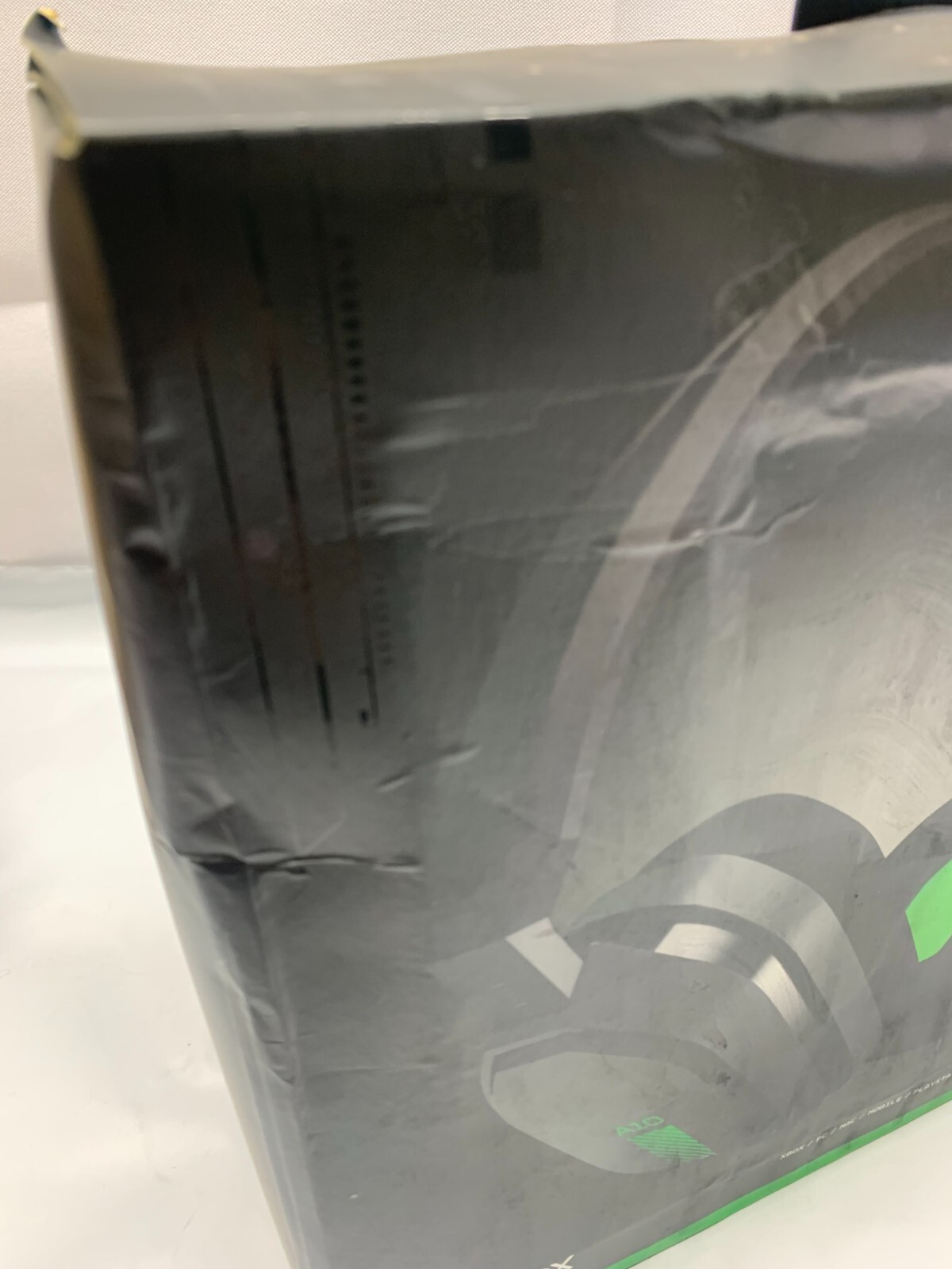 Astro A10 Wired Stereo Gaming Headset – Green/black* New-Box Damage*