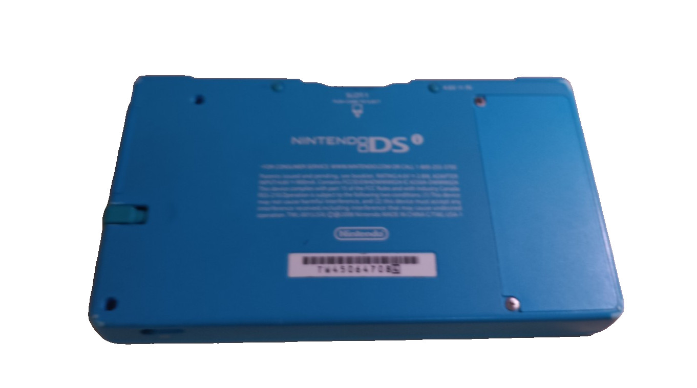 Nintendo DSi light blue console bundle w/ 5 games & charger- Tested