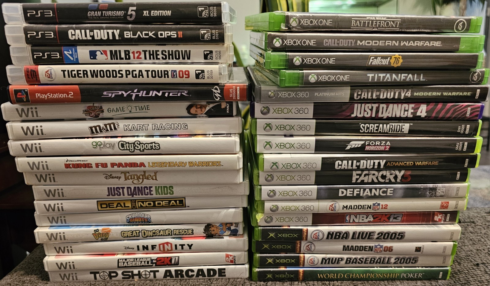 34pc Lot PlayStation 1 2 3 Xbox Xbox 360 Xbox One Wii Video Game System