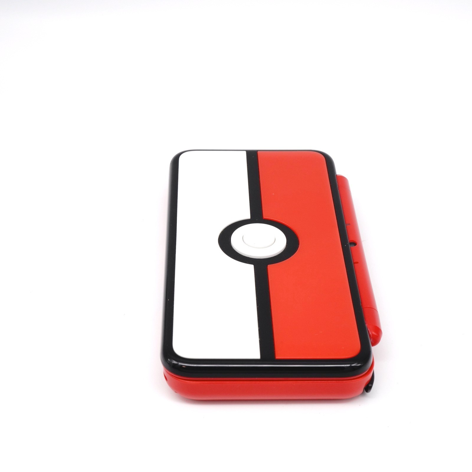 Nintendo “New” 2DS XL LL Console Pokemon Pokeball Edition + extras (USA Seller)