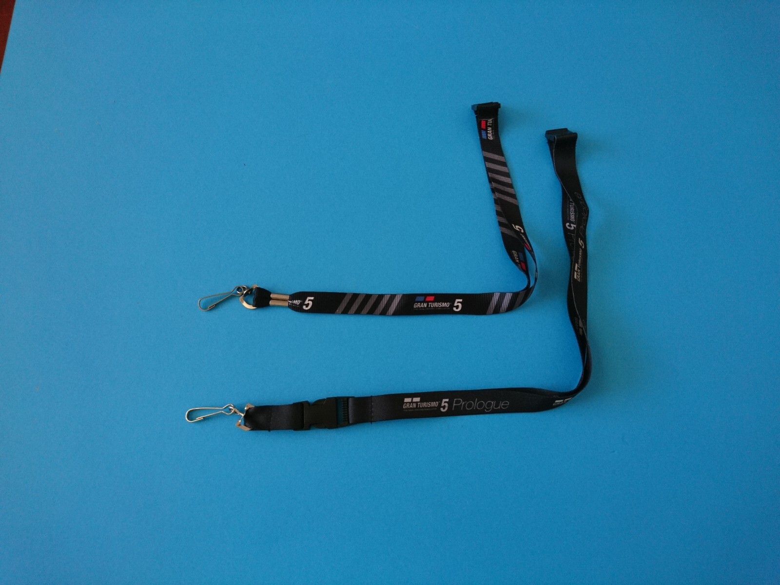 2 LANYARDS GRAN TURISMO 5 & GRAN TURISMO 5 PROLOGUE PlayStation 3 (PS3) LANYARDS