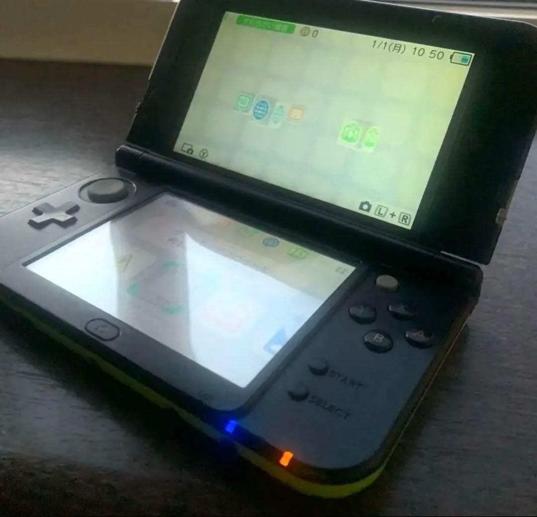 Tested and Working Nintendo New 3DSLL Lime Green Console with charger