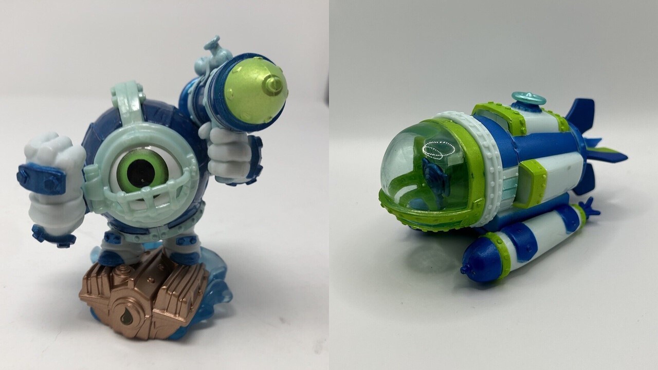 Lot of Skylanders Superchargers Dive Clops Character & Dive Bomber Vehicle