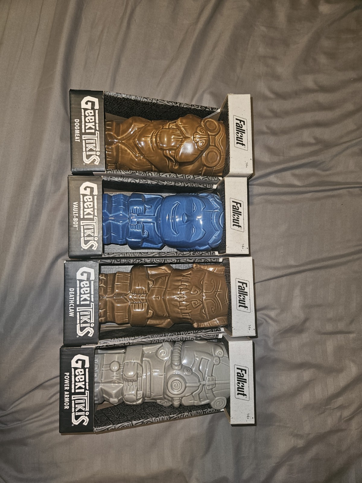 ThinkGeek Fallout Geek Tiki Mug Set Dogmeat Vault Boy Deathclaw Power armor