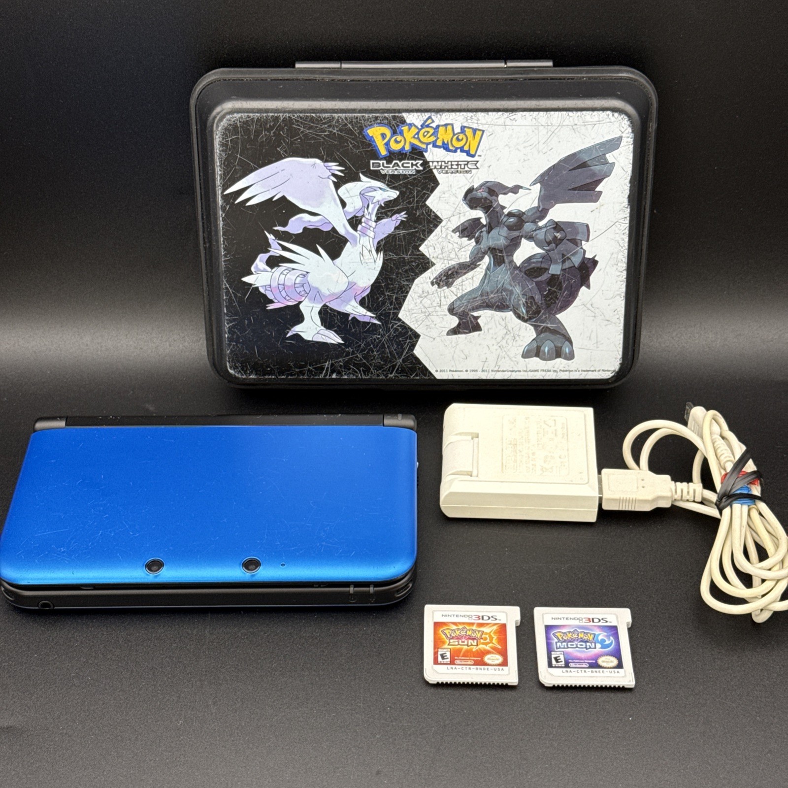 Nintendo 3DS XL Handheld Console, Stylus, SD, Charger, Pokemon Sun & Moon TESTED