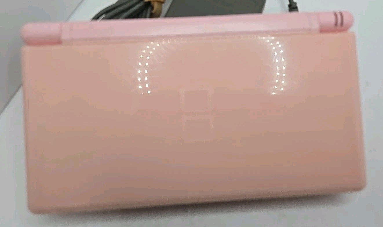 Nintendo DS Lite Coral Pink w/charger stylus gba USG-USA-1 Screen Scratch Tested