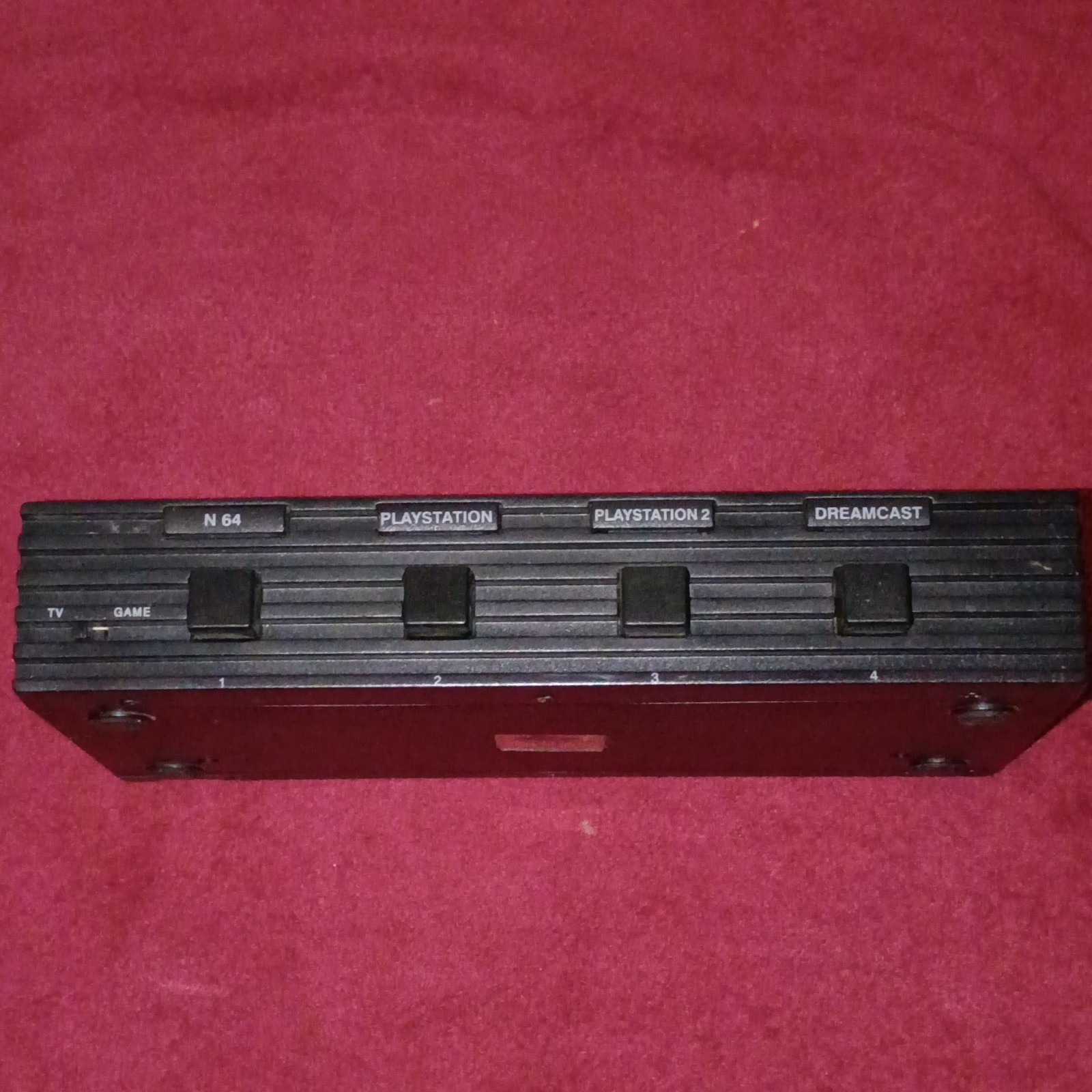 Pelican Multi-Platform AV/RF Switch Box for N64 PS1 PS2 Dreamcast Black Parts