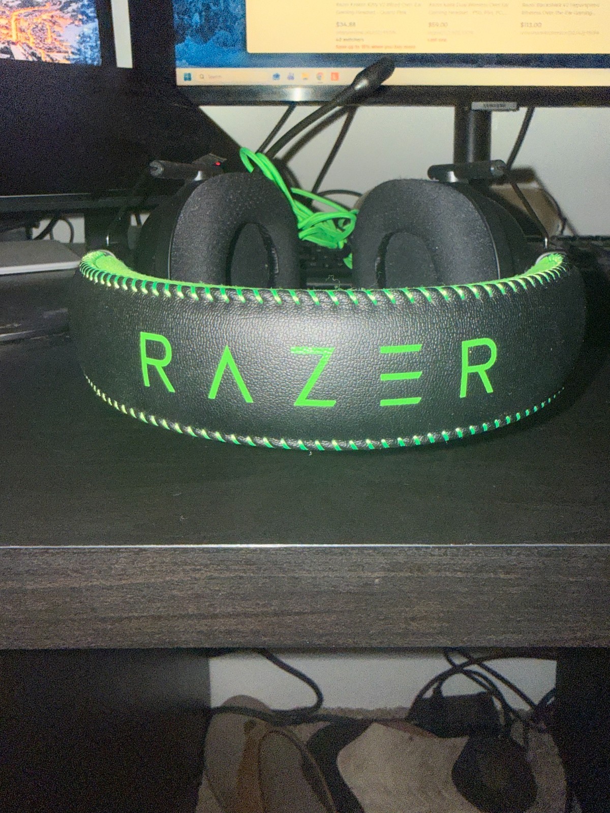 Brand New Razer RAZR Wired Over-Ear Gaming Headset 3.5mm Boom Mic Mute/Volume.