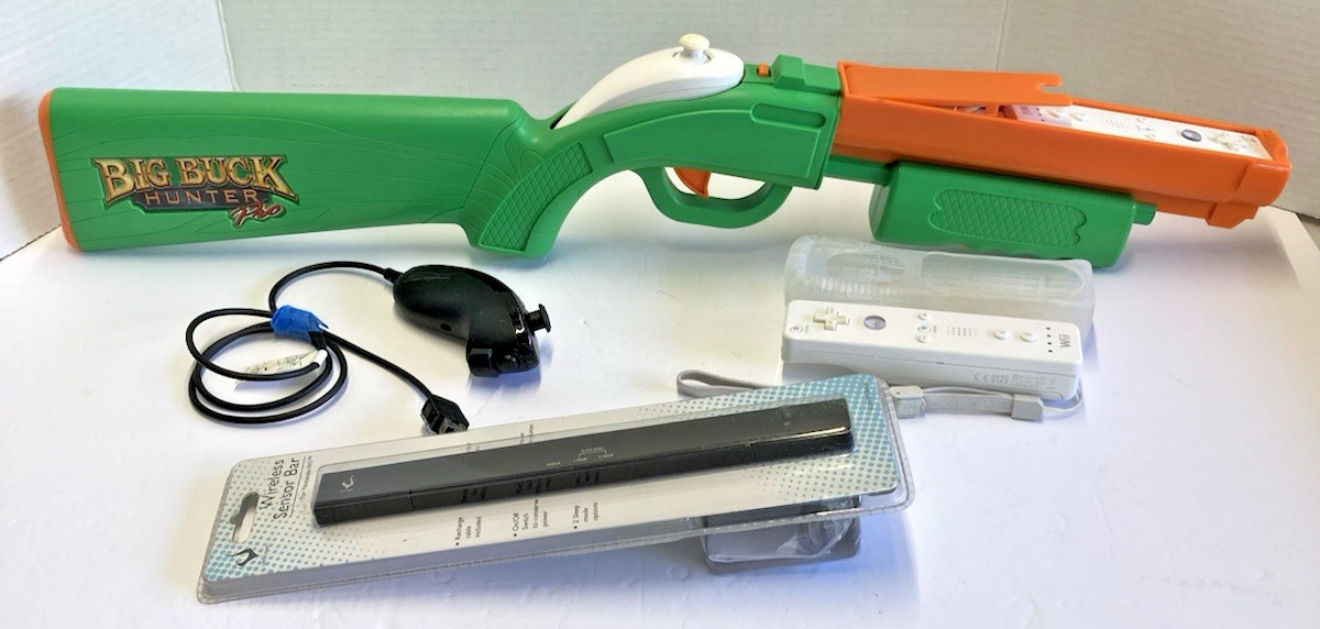 Big Buck Hunter Pro Nintendo Wii Pump Shotgun Controllers, nunchuks, sensor bar