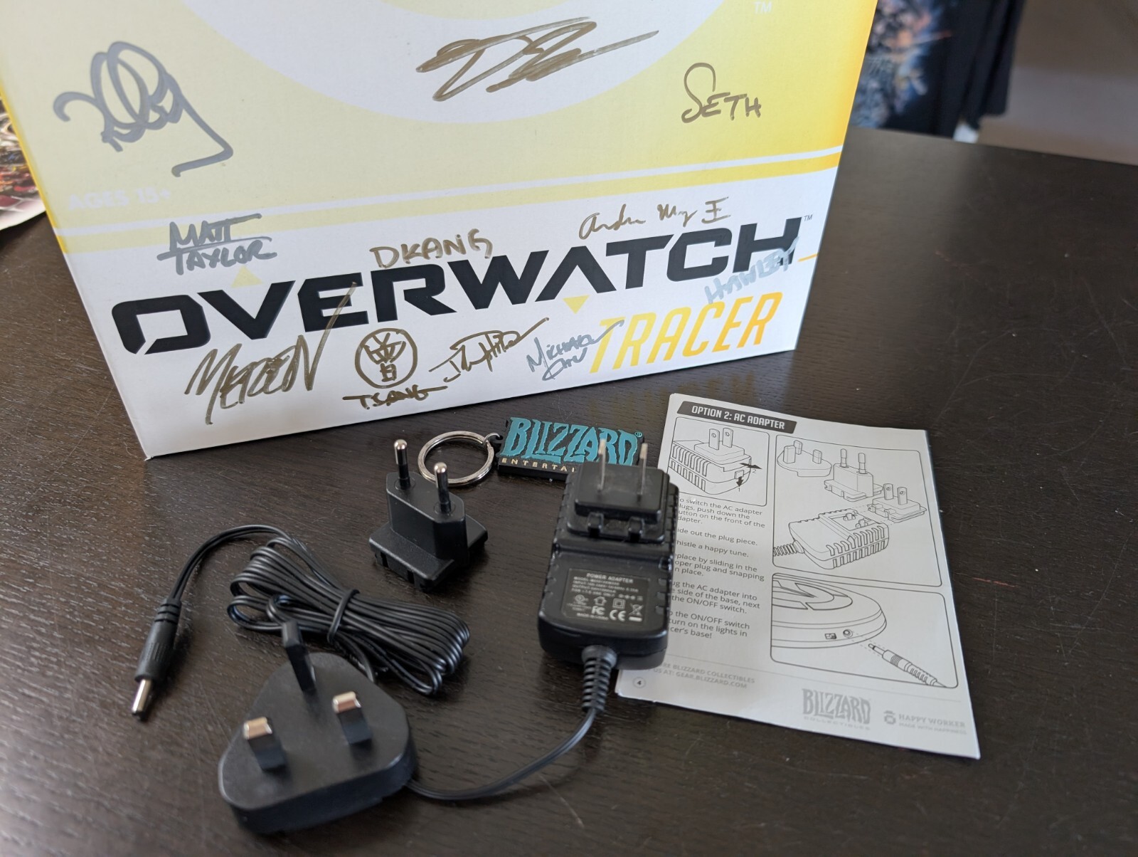 OVERWATCH TRACER Statue Lot-Blizzard Team signed Box, T-Shirt,Poster,Coins