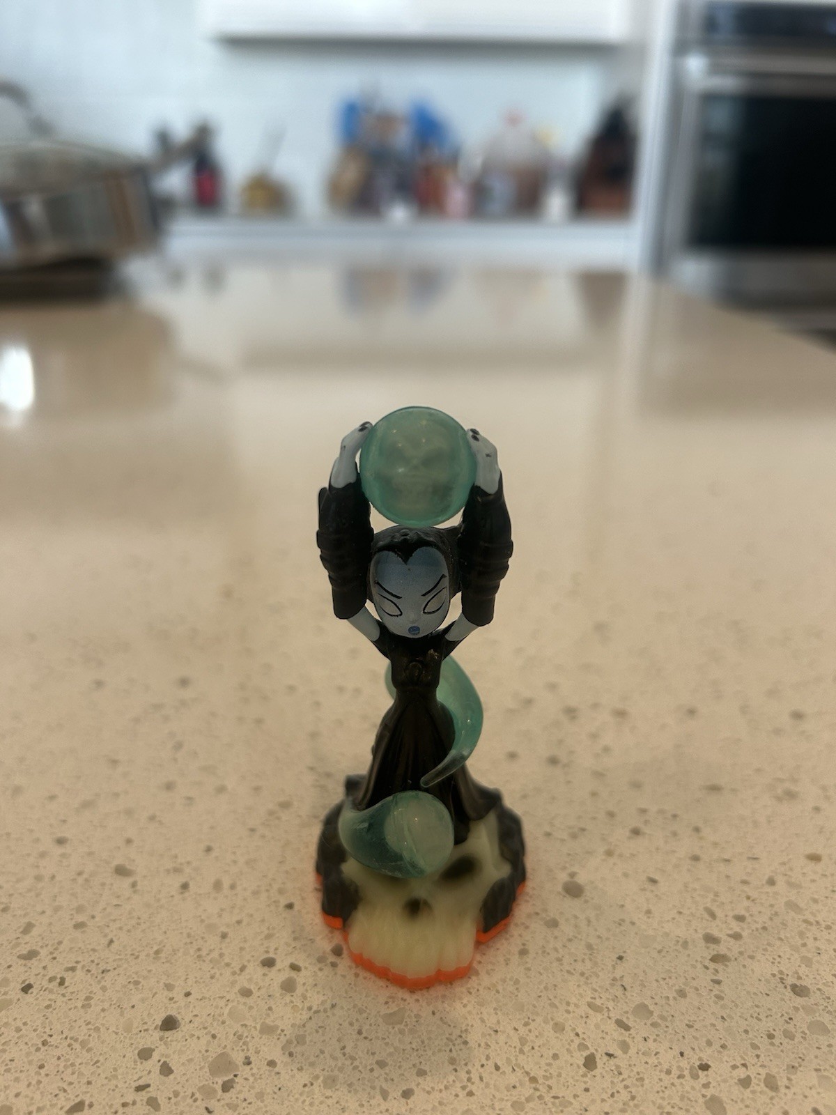 2012 Activision, Skylanders Giants: Hex Figure, Series 2