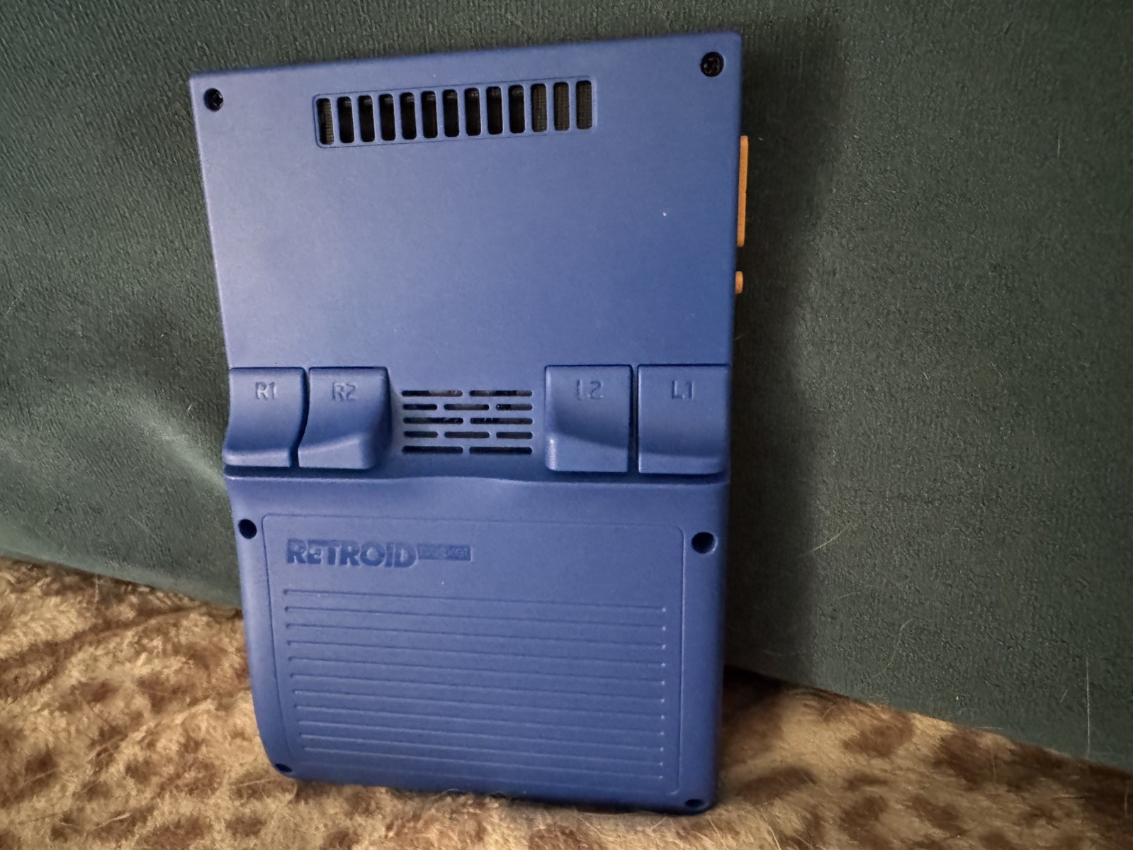 Retroid Pocket Classic – PKM Yellow Excellent condition 6GB+128 w/ purple case