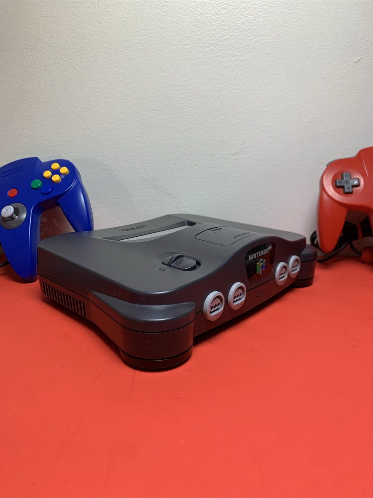 96 Nintendo 64 Console w/ 2 Controllers Red & Blue & 2 Rumble Pak Packs