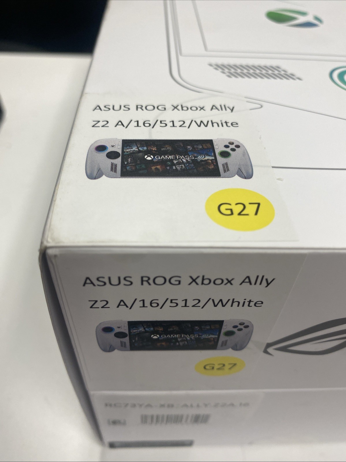 *NEW* ASUS ROG Xbox Ally 7″ 1080p FHD 120Hz Gaming Handheld – White (RC73YA)