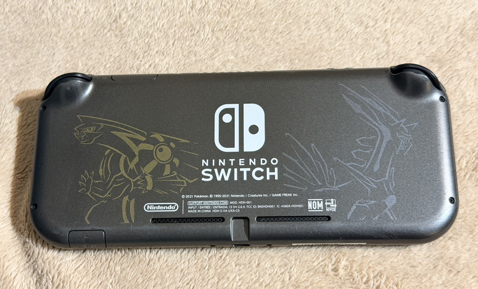 Nintendo Switch Lite – Pokemon Dialga & Palkia Limited Edition
