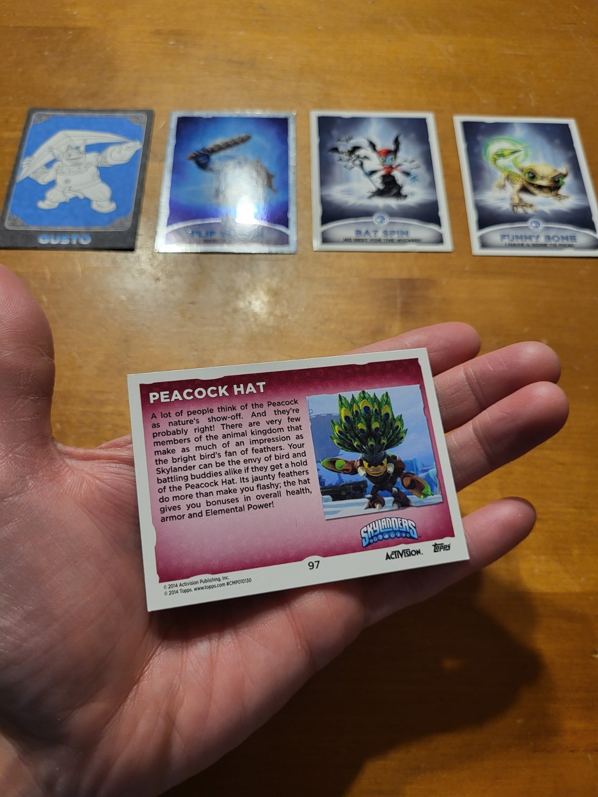 TOPPS Skylanders Swap Force SCORP PEACOCK HAT #97 Character Trading Card 2014