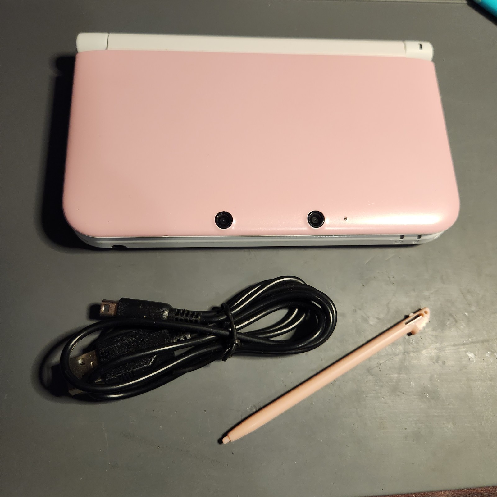 Nintendo 3DS XL White & Pink Handheld System w/Charger FREE Ship!