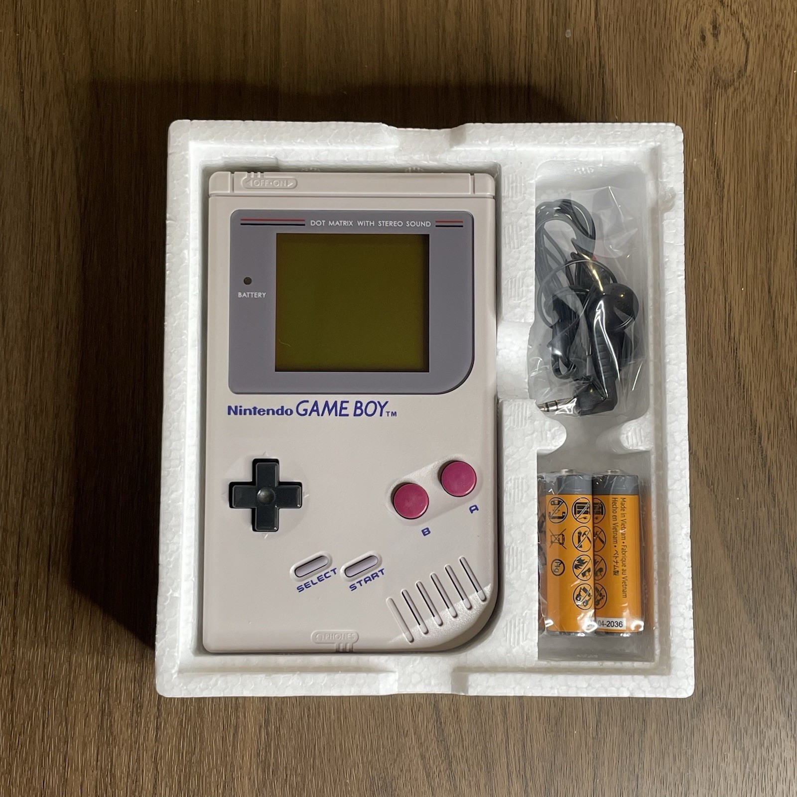 Original Nintendo GameBoy DMG-01 Handheld Console Gray CIB Complete In Box