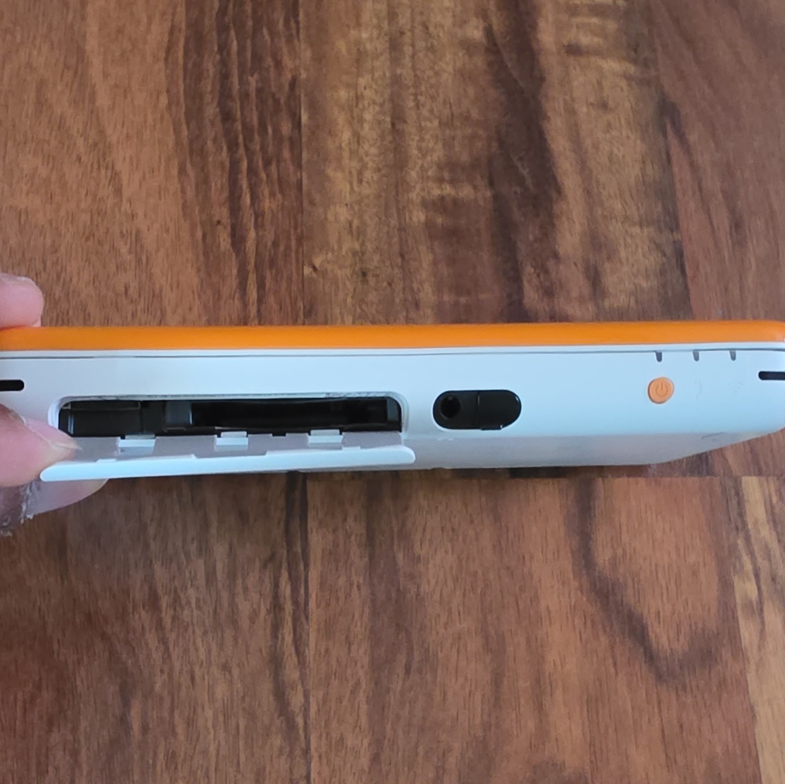 Nintendo 2DS XL White & Orange Tested and Working!