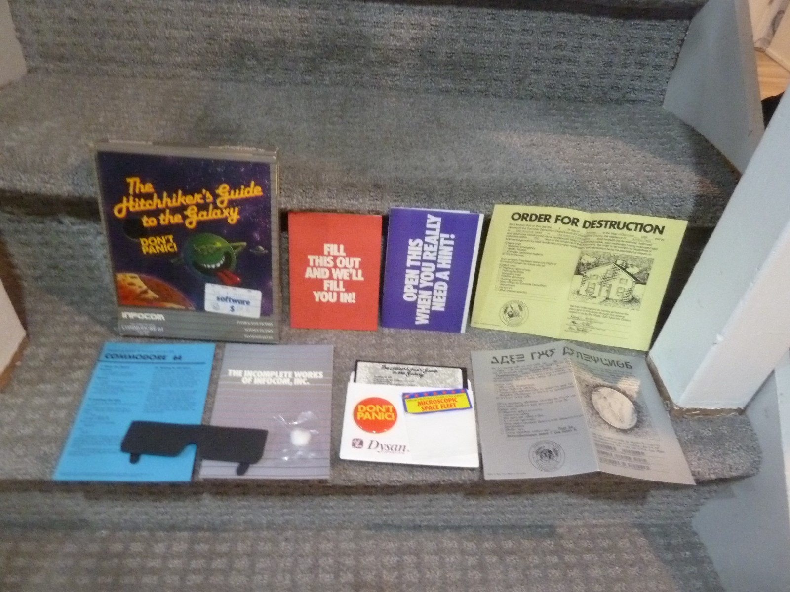 1984 Infocom Hitchhiker’s Guide to the Galaxy for Commodore 64 Complete RARE