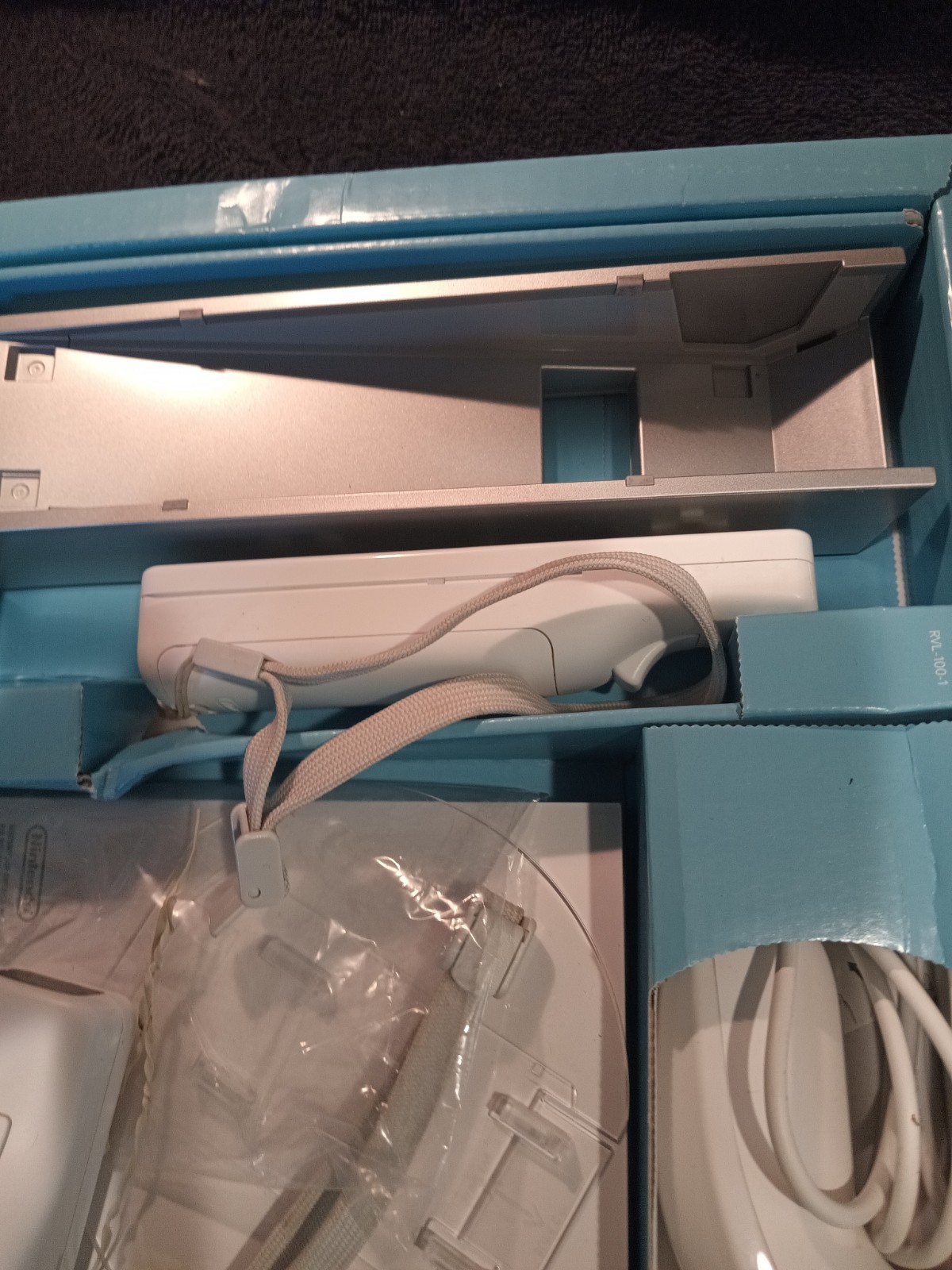 Nintendo Wii Console Bundle RVL-001 White Original Box 2-controller games tested