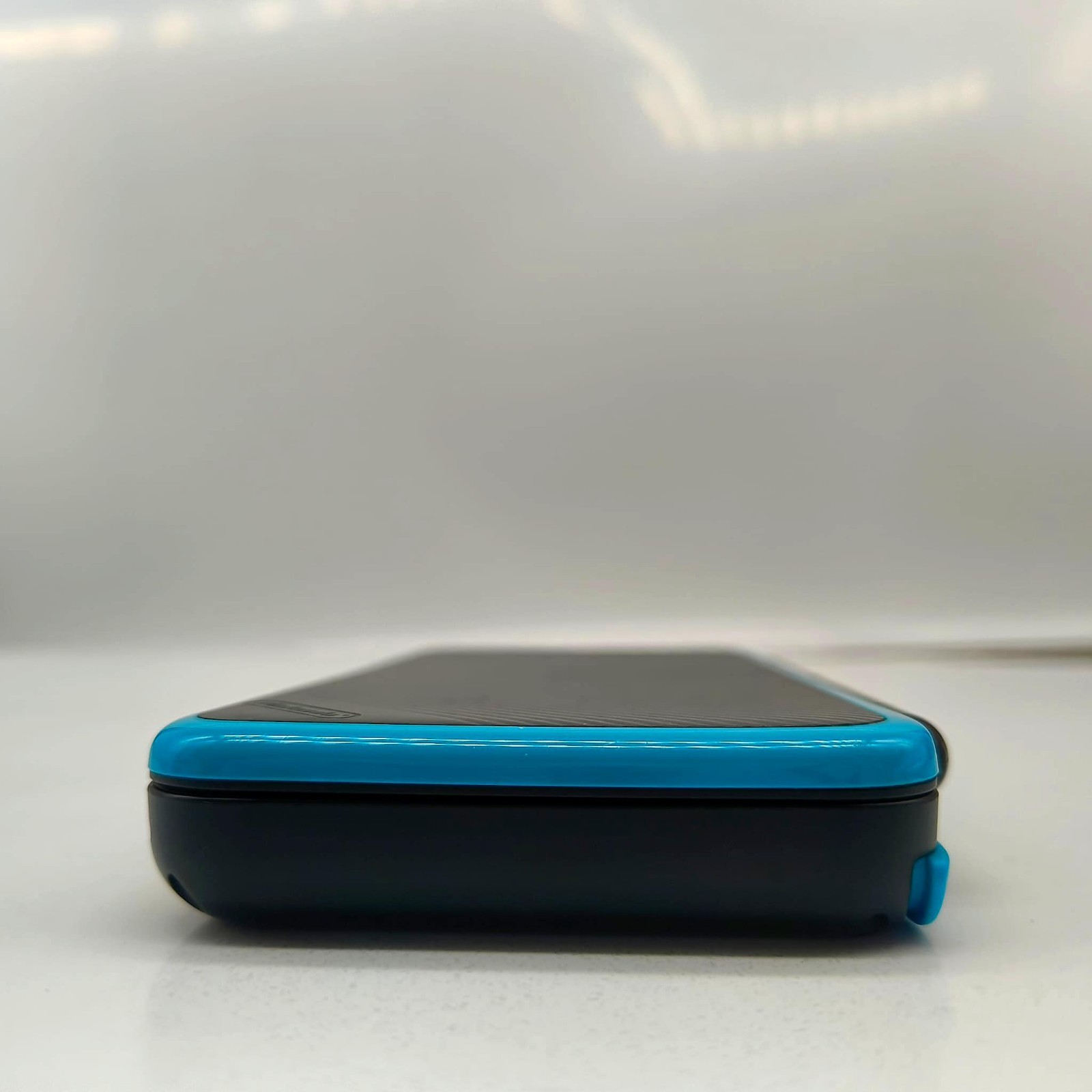 NEW NINTENDO 2DS XL BLUE / BLACK + 4GB + ACCESSORIES – UNLOCKED – TESTED
