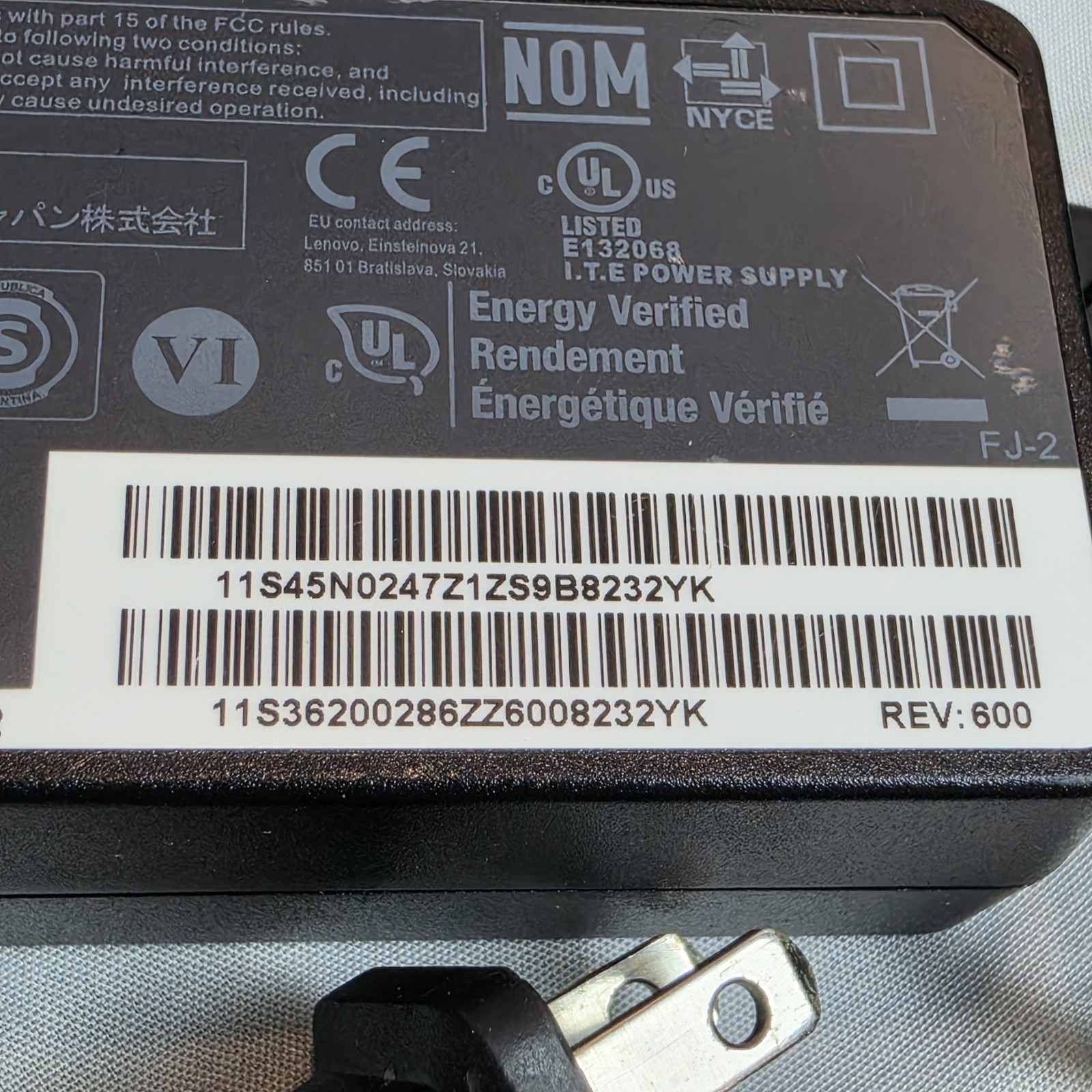 Lenovo ThinkPad Universal USB-C Dock 40AY LDA-KP SD21B41468 w/ 90W Charger