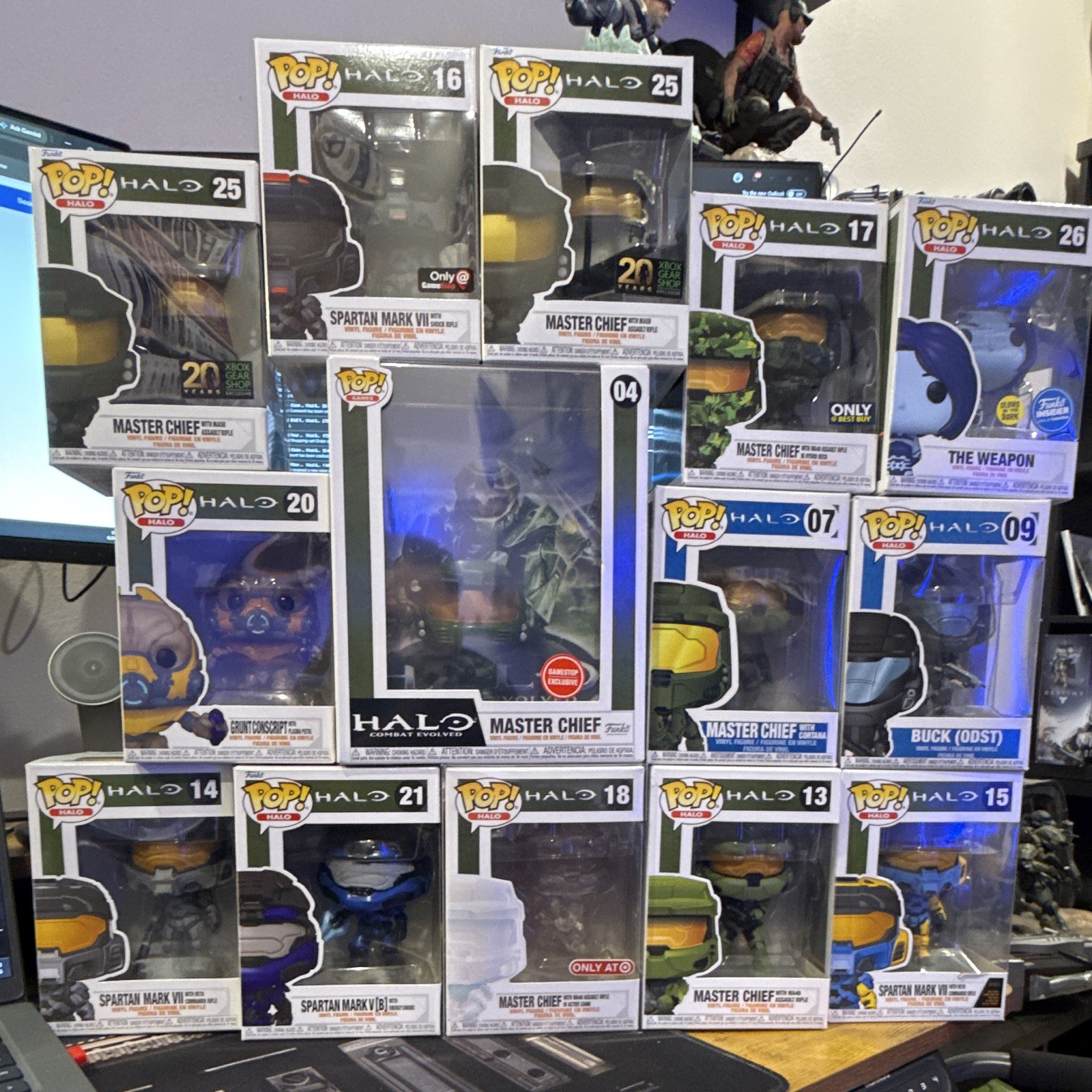 Funko Pop! Halo Vinyl Figure Lot Glows in Dark Master Chief Buck Weapon Escharum