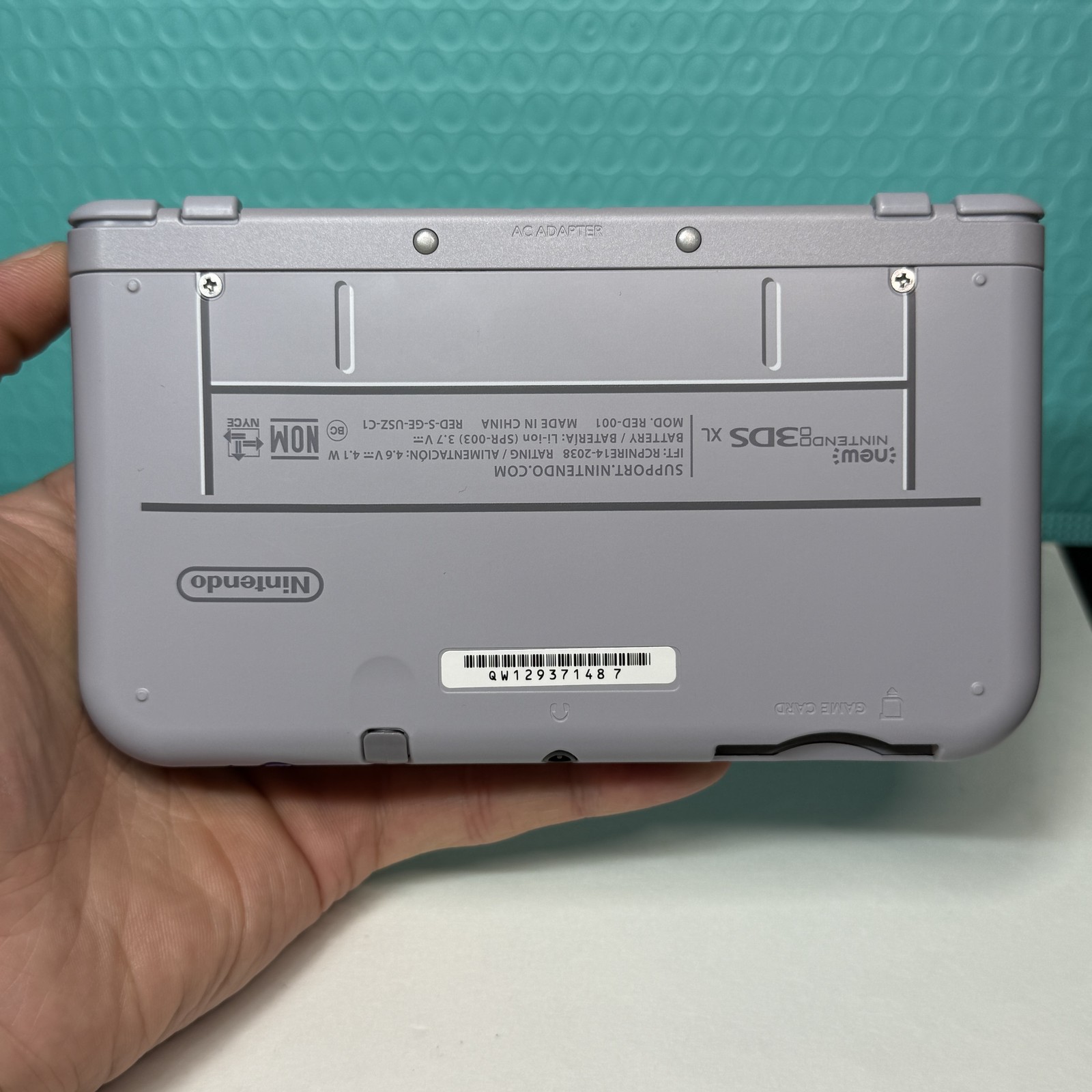 New Nintendo 3DS XL SNES Edition 32GB – Super Nintendo Handheld System Console