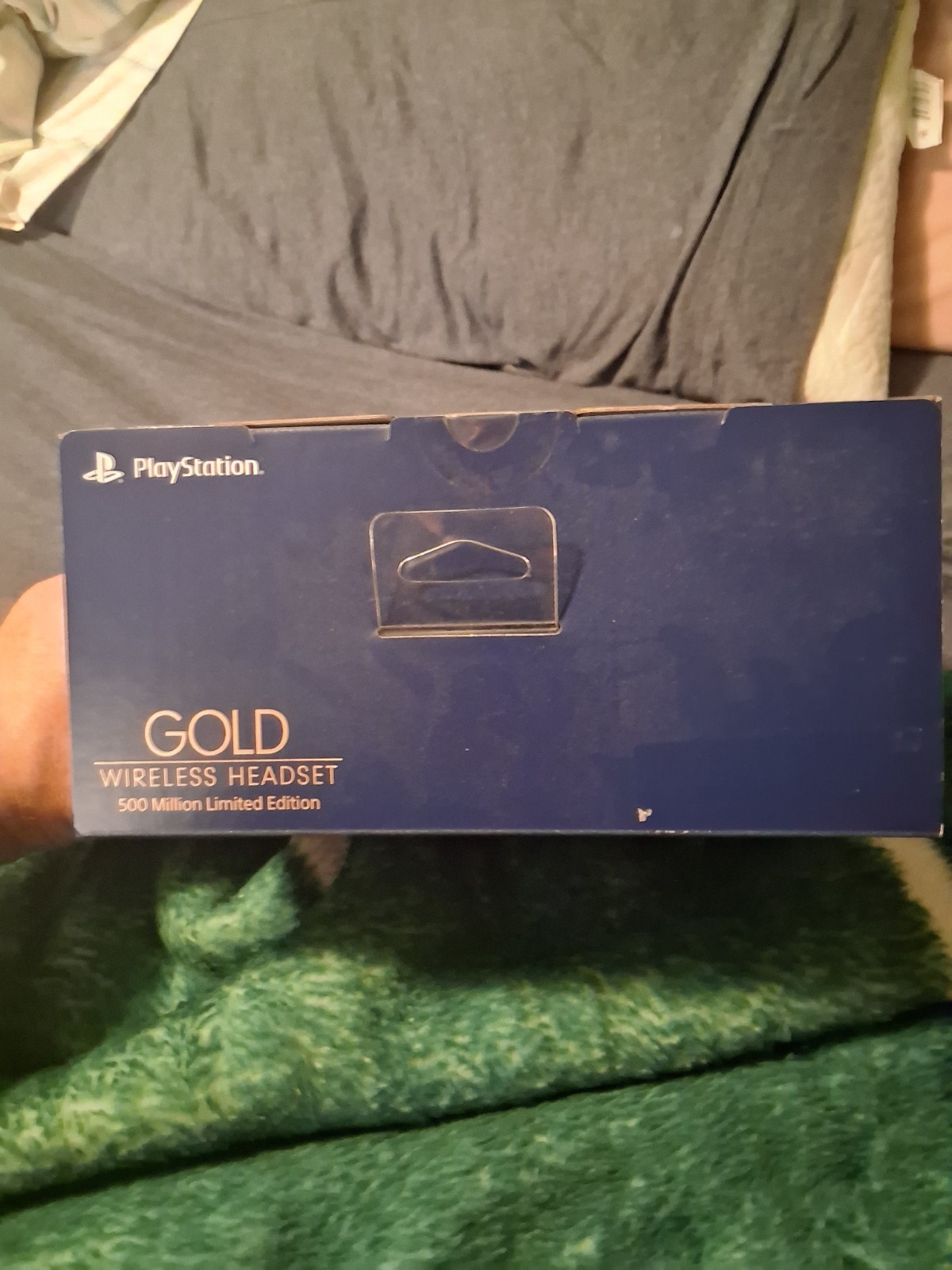 PlayStation Gold Wireless Headset 500 Million Lmtd Edition – New. factory sealed