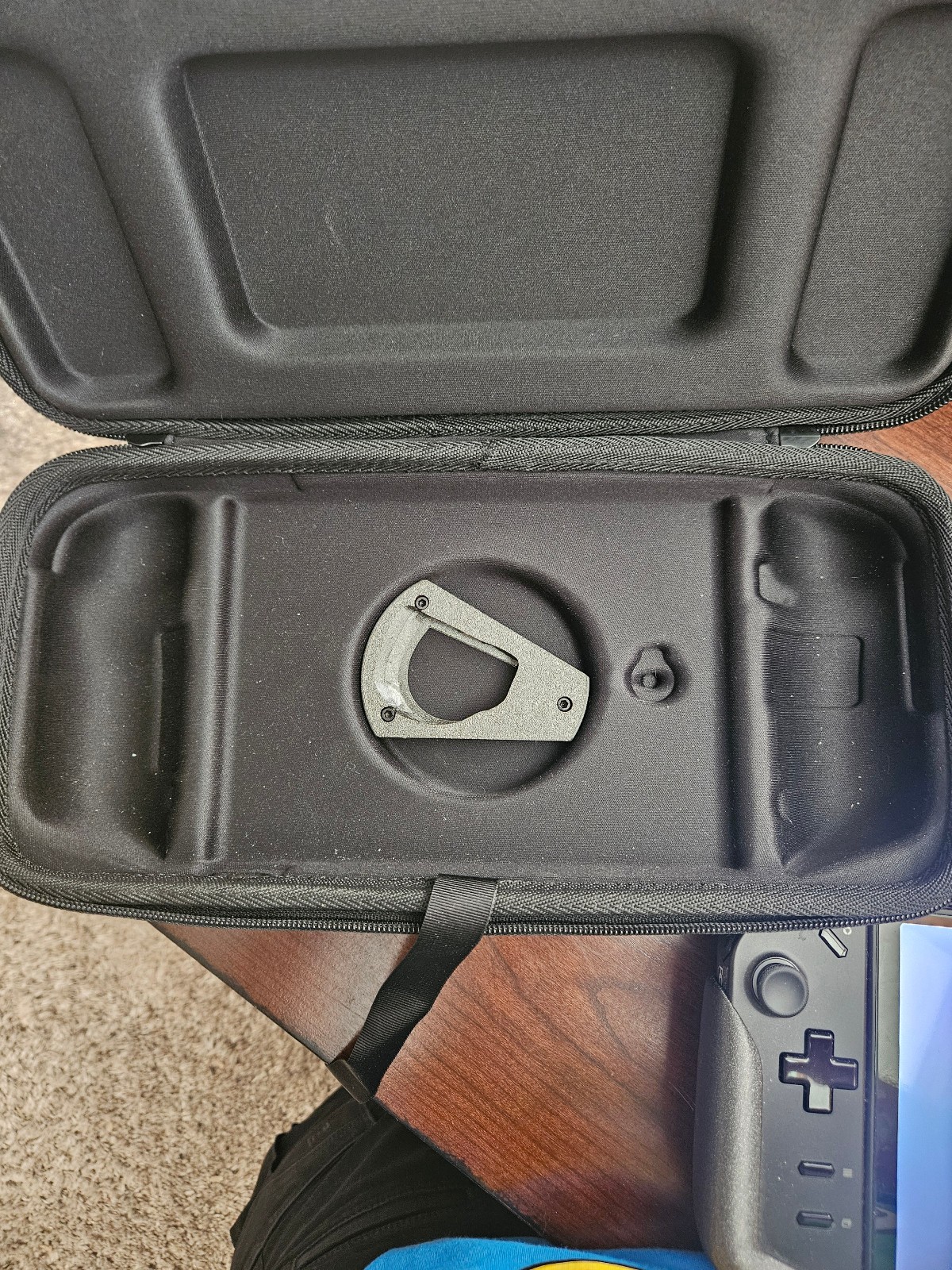Lenovo Legion Go w 2TB Mod + Accessories – 8APU1