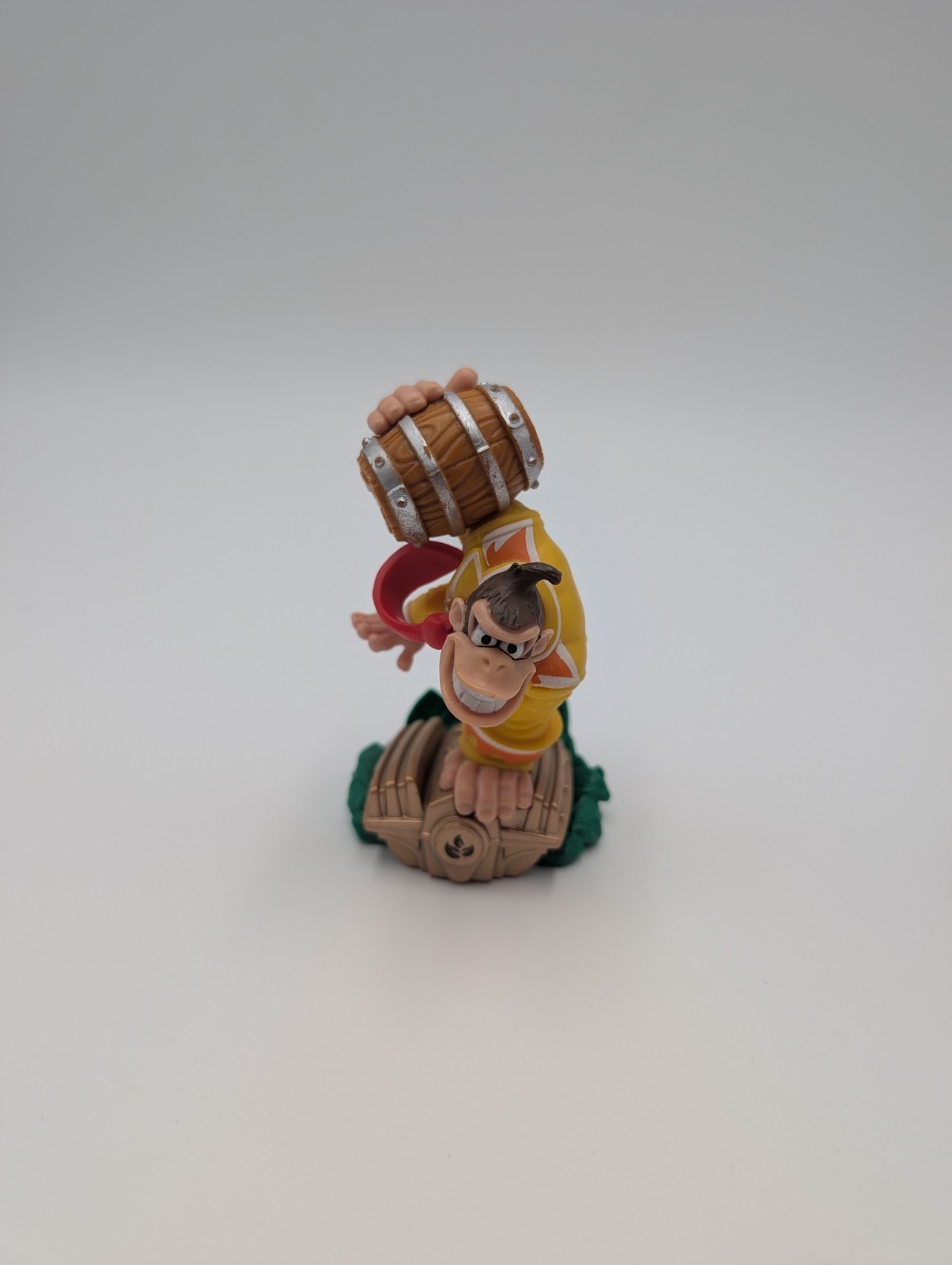 Skylanders Superchargers Turbo Charge Donkey Kong Amiibo And Barrel Blaster