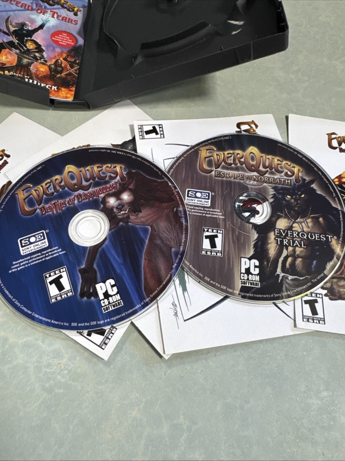 EverQuest: Depths of Darkhollow (PC, 2005) Expansion Pack with post cards