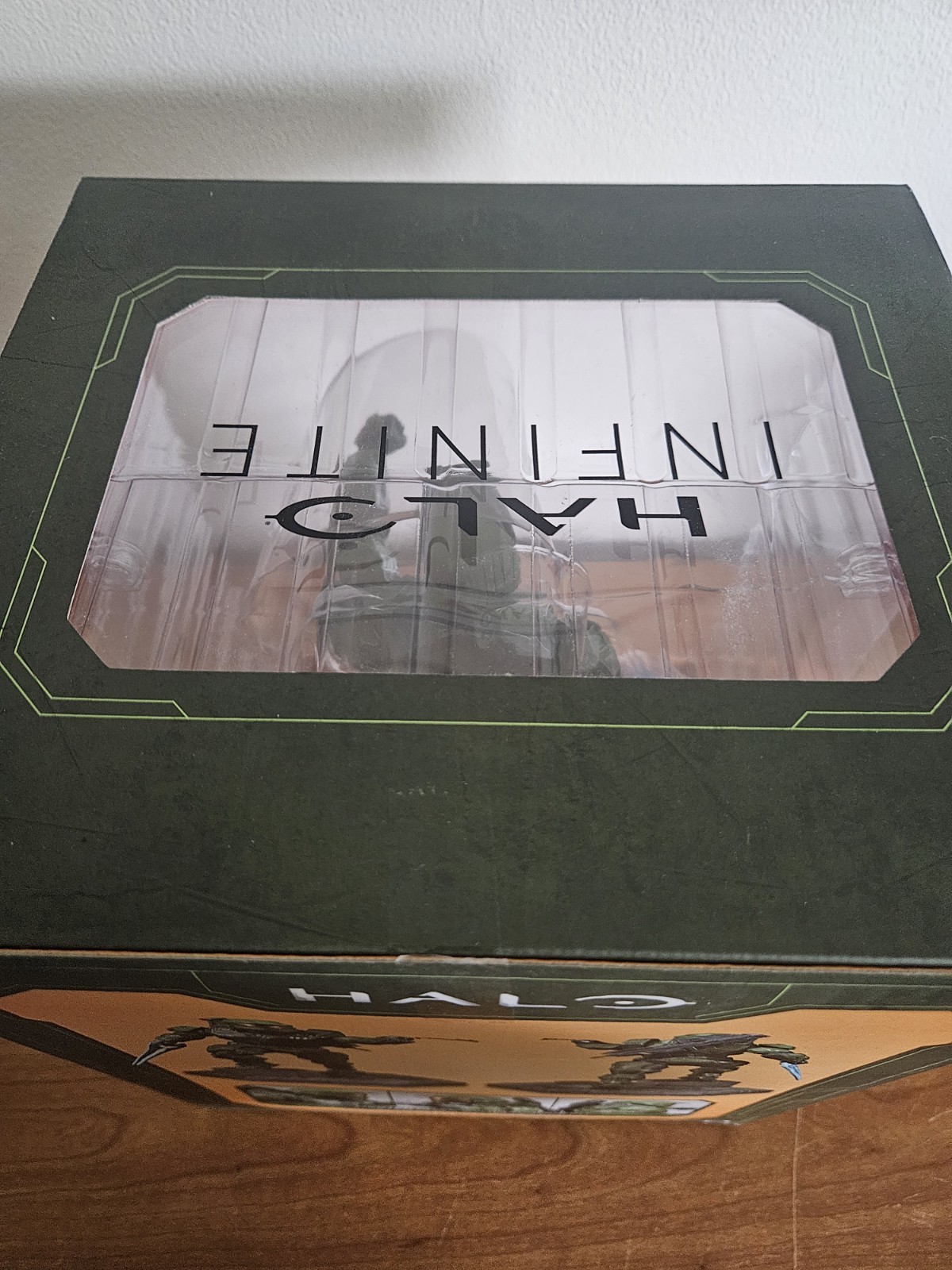 Halo Infinite Dark Horse Master Chief Statue