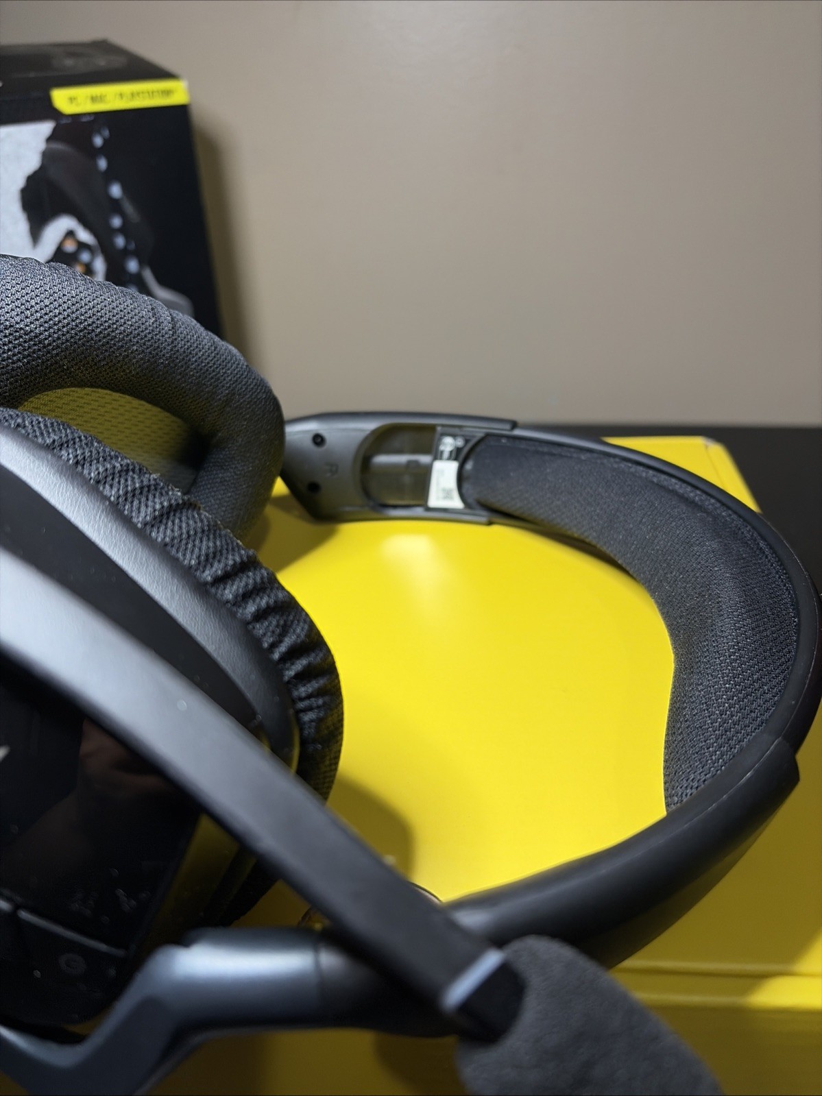 VOID RGB ELITE Wireless Premium Gaming Headset