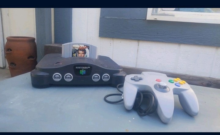 Nintendo 64 N64 Original System Console, 2 Original Controllers, Charger& Cords!