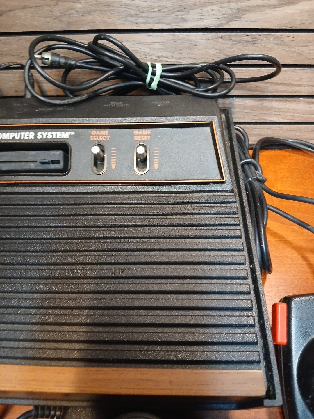 VINTAGE ATARI CX-2600A CONTROLLERS, 5 Games, & PWR ADAPTER *UNTESTED* (DE)