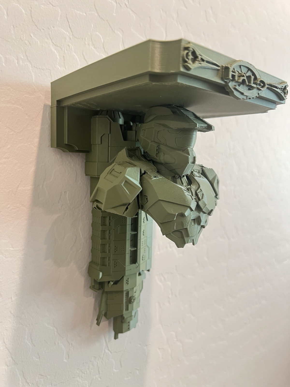 Halo Master Chief UNSC Pillar Of Autumn Like Wall Shelf Collectible New